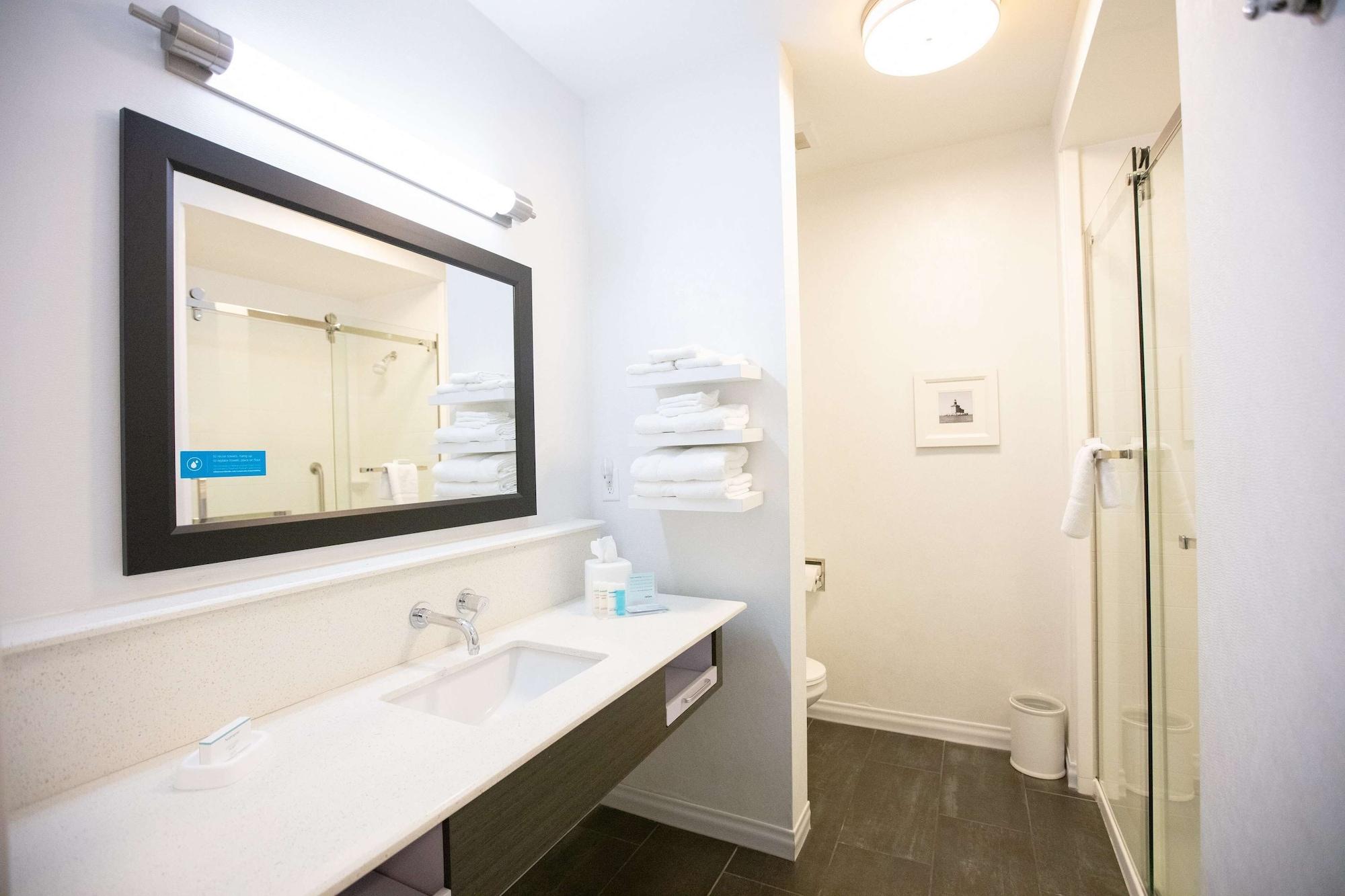 Hampton Inn Toledo Oregon Bagian luar foto