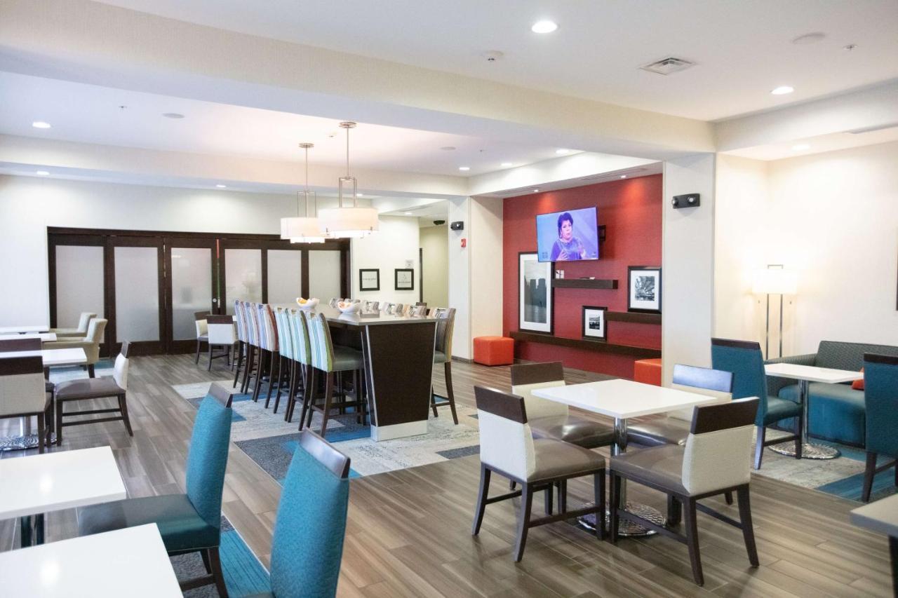 Hampton Inn Toledo Oregon Bagian luar foto