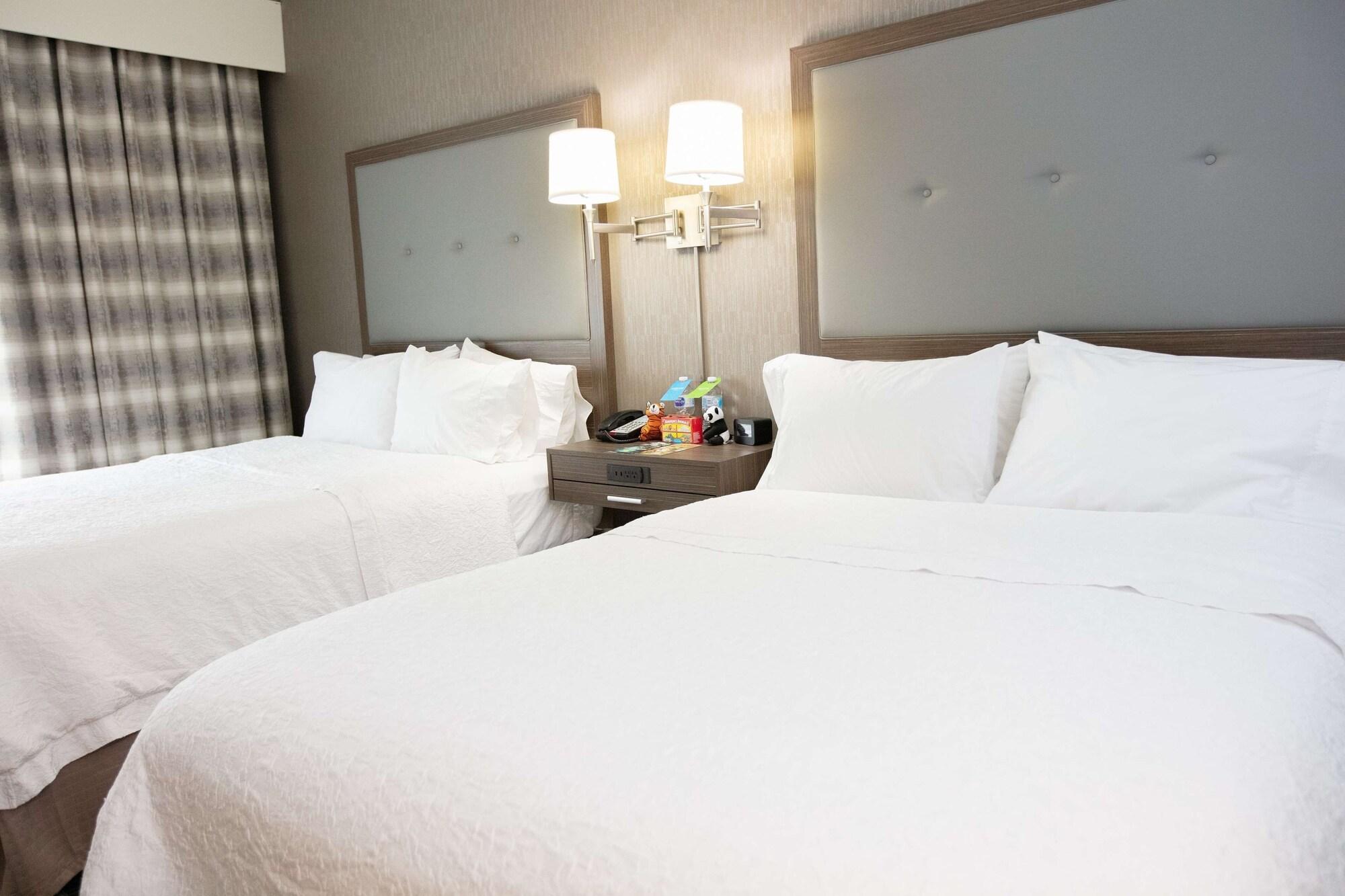 Hampton Inn Toledo Oregon Bagian luar foto