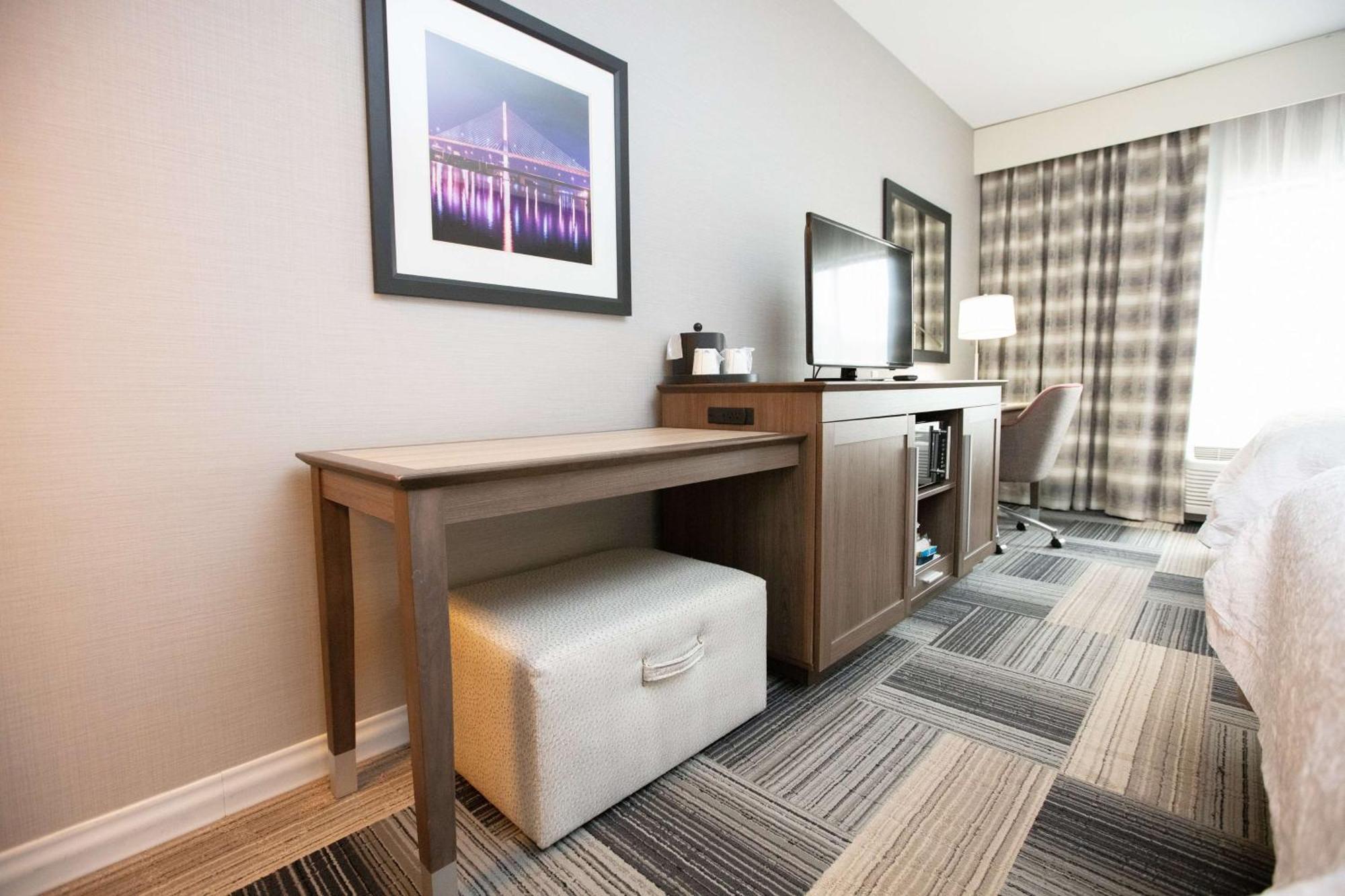 Hampton Inn Toledo Oregon Bagian luar foto